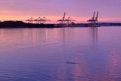 Image de The Cove House: funky, oceanfront home with private rocky beach