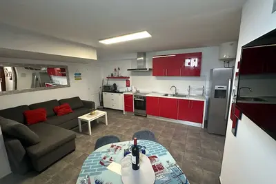 Image de Vacances 'Fairways' avec piscine chauffée partagée, Wi-Fi et climatisation