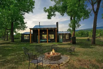 Image de Charming Cottage on Trout Stream in peaceful Star Tannery with Ev Charger