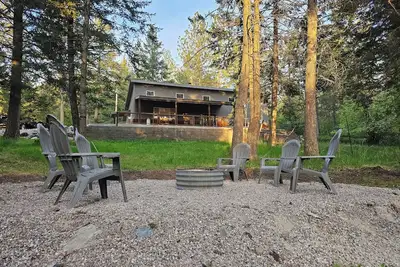 Image de Pablo Pines House @ the Canal- Family+Pet Friendly, Trailer Parking+Rv Hookups!