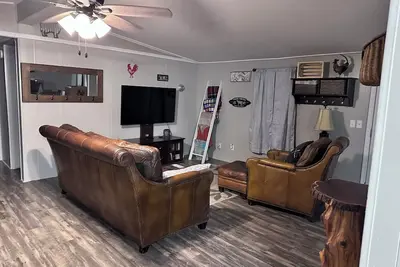 Image de Charming Country Cottage 3-bedroom house in Leesville with WiFi and Ac