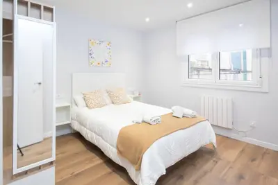 Image de Ag Flat Lirio in the center of Cangas