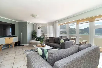 Image de Découvrez votre paradis à Cape Town, villa de 3 chambres avec vue sur la mer et