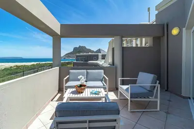 Image de Villa en bord de mer, Beach Club, HoutBay