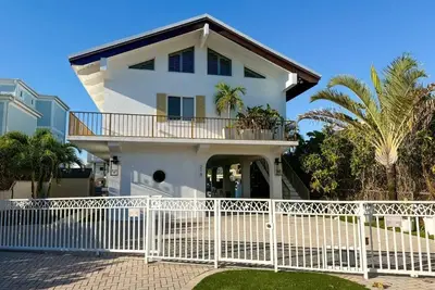 Image de Stunning 4-bedroom canal home in Tavernier, ideal for family getaways.
