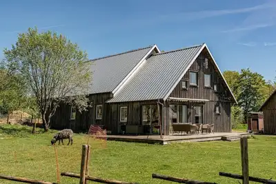Kockabygget: Charming holiday apartment on a rural farm outside Laholm | Se02059