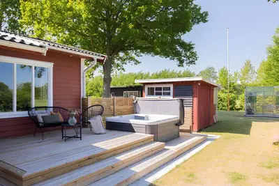 Image de Renovated cottage with Spa located 200 m from the sea | Se05039