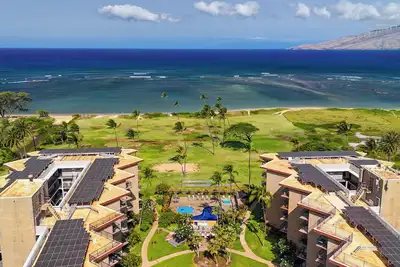 Image de Kauhale Makai #211 Oceanfront, Pool, Hot tub, A/C, Wi-Fi, Stunning Sunsets!