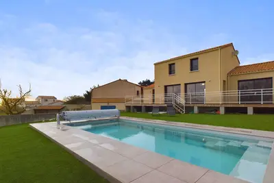 Image de À 350m de la plage, maison pour 7 avec piscine