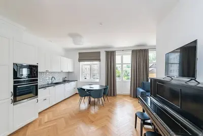 Image de Park Avenue Apartments No. 8 by Hostlovers