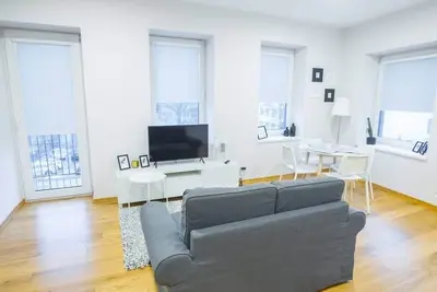 Image de Bright 1 Bd Old Town Apartment by Hostlovers