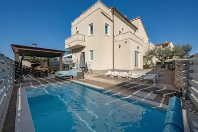Image de Villa Castagna with Private Pool and Sauna near the Sea