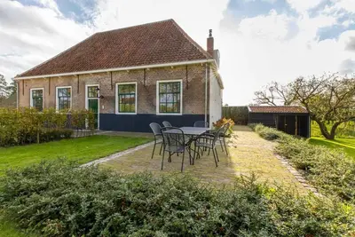 Image de Ferme à Heinkenszand avec jardin