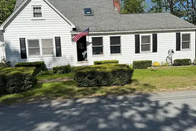 Image de On Ellis River with view of covered bridge. Walk to town!