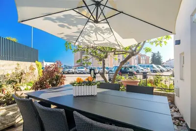 Image de Spacious Ground floor Apartment LiJan °1 with Two Bedrooms