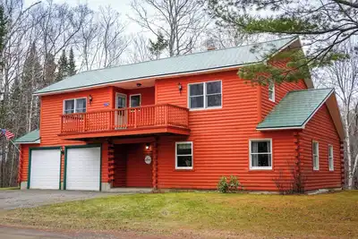 Image de Nickerson Lake Cedar Log Home