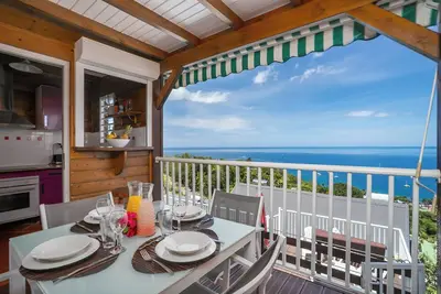 Image de Bougainvilliers 2 - vue mer à Bouillante