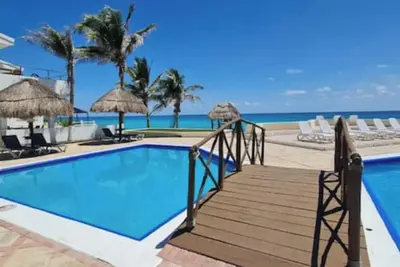 Beyond expectations condo, perfect location & view\n\n