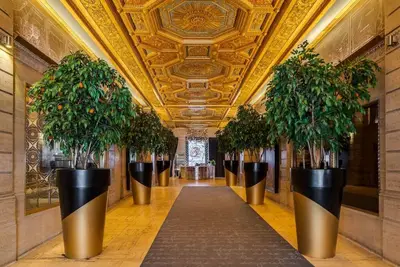 Elegant 1br • Historic City Club • Cbd • Pool