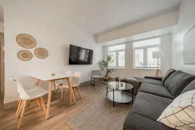 Image de Luxury 3br • 3 King Beds • Walk to Stadiums