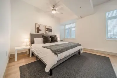 Image de Luxury 3br • 4 King Beds • Walk to Stadiums