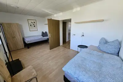 Image de Appartement en attiq-Exécutif-Salle de bain privée séparée-Vue sur la campagn. . .