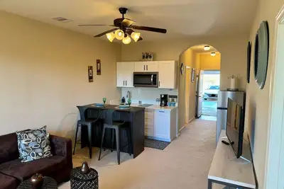 Image de Excellent location house Cozy 2 king bed 2 bedroom house in Lakes of Bella Terra