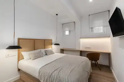 Image de Queens Bernabéu Vii - Alquiler Corta Duración