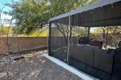 Image de Conveniently located, clean 2-bedroom 2-bath house in a Quiet neighborhood