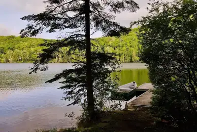 Image de Lakefront Cottage near Tremblant