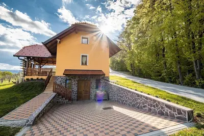 Image de Golden Horizon Holiday Home with Terrace and Garden - One Bedroom Holiday Home with Terrace and Garden