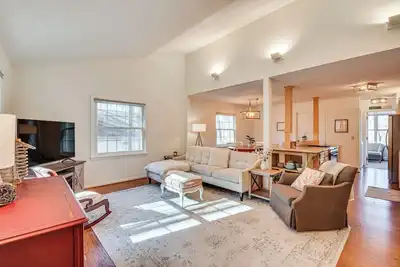 Image de Lakefront Gem w/ Games in Westminster!