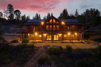 Image de 6 Bedroom, 4. 5 Bath, Hot Tub, 104 Acres, Pet Friendly, Panoramic Views, Weddings!