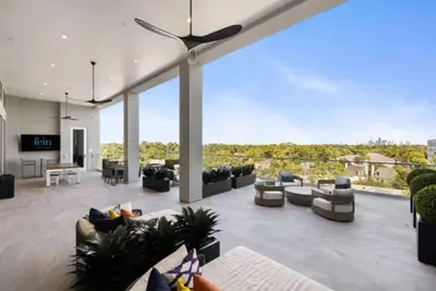 Image de Luxurious 3 Bed/2. 5 Bath Apt Near Galleria Houston