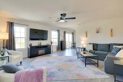 Image de 2 Mi to Dtwn Fulton: 'Meadowlark' Home w/ Deck!