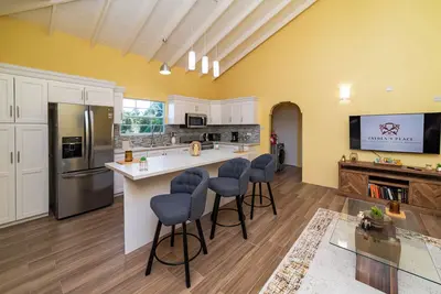Image de Charming 2-bedroom apartment with WiFi, Ac in The Lime