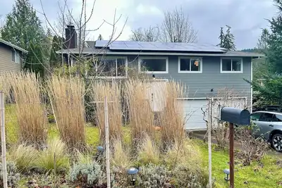 Image de Luxury 3br - 2ba Family Home Near Seattle & Bellevue - Pet Friendly - Ev Charger