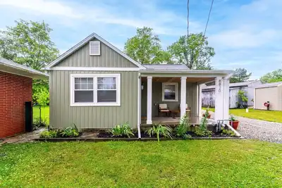 Lakeside Oasis Cottage - Indian Lake!