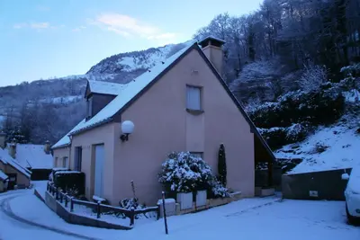 Image de Luz-Saint-Sauveur – Logement cosy avec cheminée, terrasse, vue Pyrénées, proche Gavarnie