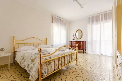 Image de Maison de vacances 'Tibvr House-stazione Tiburtina' avec balcon, Wi-Fi et climatisation