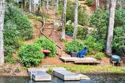 Image de Highlands Hideout, Lake Views, Fiber Wi-Fi