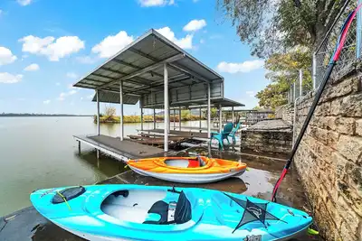 Image de Granbury Lakefront home with boat Dock/Slip Kayaks Firepit Fishing