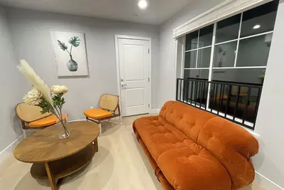 Image de Charming 2-bedroom house in delightful Alhambra with WiFi, Ac