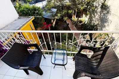 Image de Ideal apartment for 2 or up to 6 people, 5 minutes from downtown.