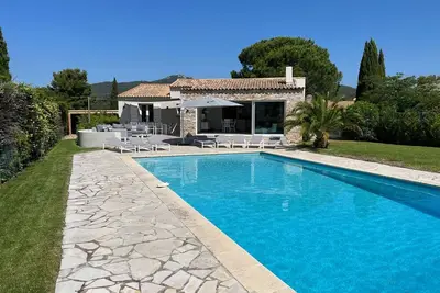 Image de Villa climatisée pour 10 personnes