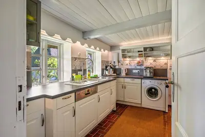 Image de Maison de vacances 'Poppenstuuv', jardin de conte de fées baroque idyllique, sauna, parking, Wi-Fi