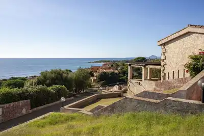 Image de Agréable appartement dans une maison de vacances avec climatisation, Tv et parking