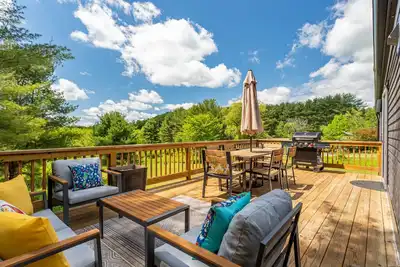 Image de Chic Home w/ Fireplace & Beautiful Sunsets