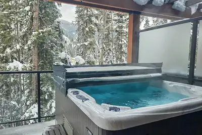 Image de 3 Bdrm New townhome at Nordix w/ private hot tub