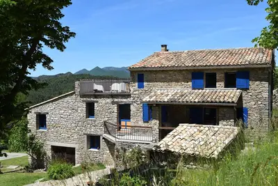 Image de Gîte de Charme en pleine nature avec Spa entre Nyons et Vaison La Romaine